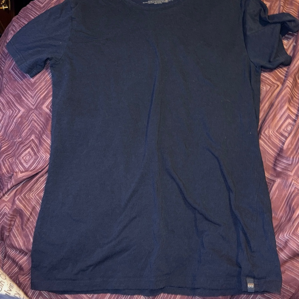 Men’s Basic Tee Bundle - Picture 5 of 6